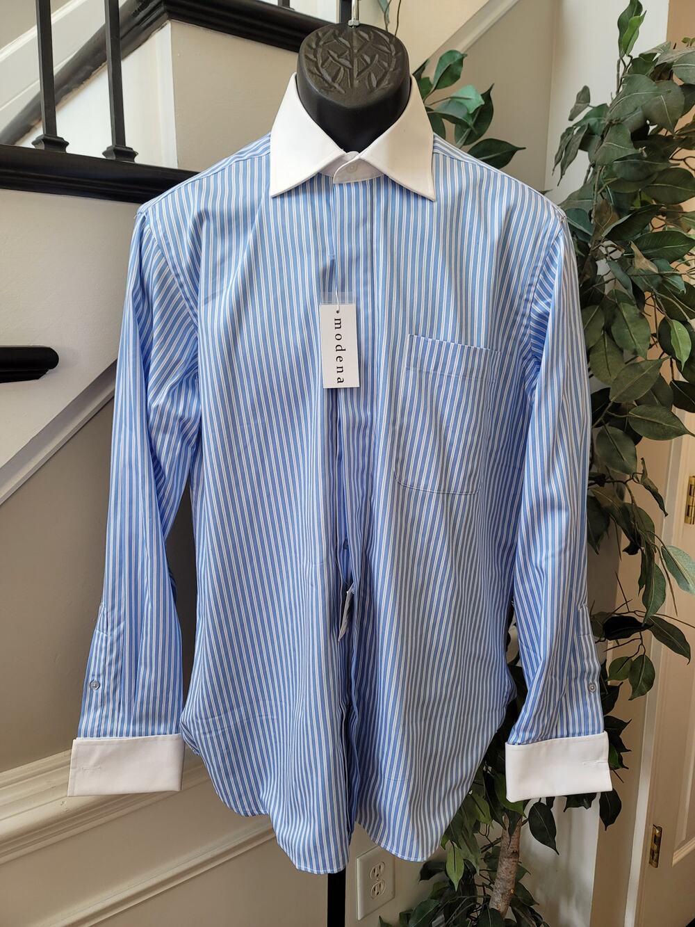 Modena Button-Down Dress Shirt Men's Size Medium Blue White 100% Cotton Striped